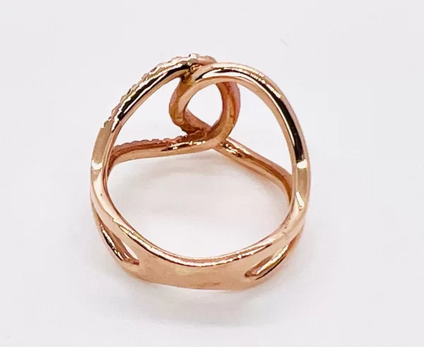 14 Karat Rose Gold Round Brilliant Diamond Ring D2