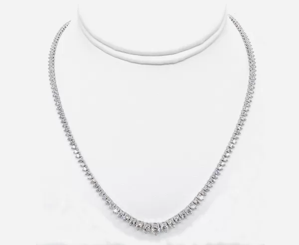 14 Karat White Gold Round Brilliant Diamond Necklace