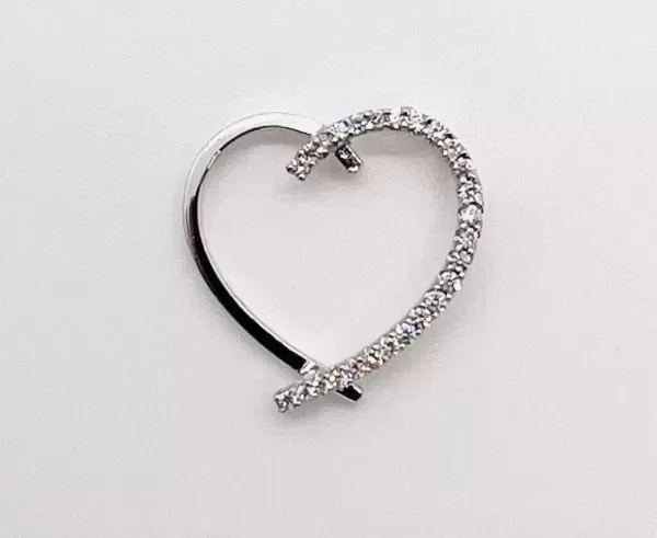 14 Karat White Gold Round Brilliant Diamond Pendant