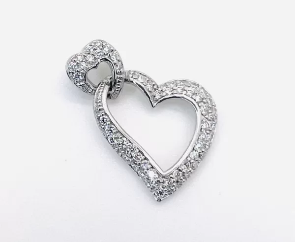 14 Karat White Gold Round Brilliant Diamond Pendant D2